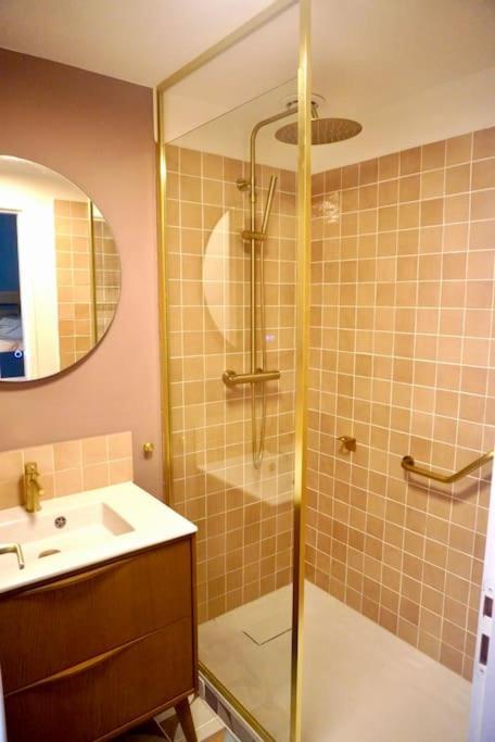 Le Bel Iris - Acces Direct Plage Apartment Chatelaillon-Plage Bagian luar foto