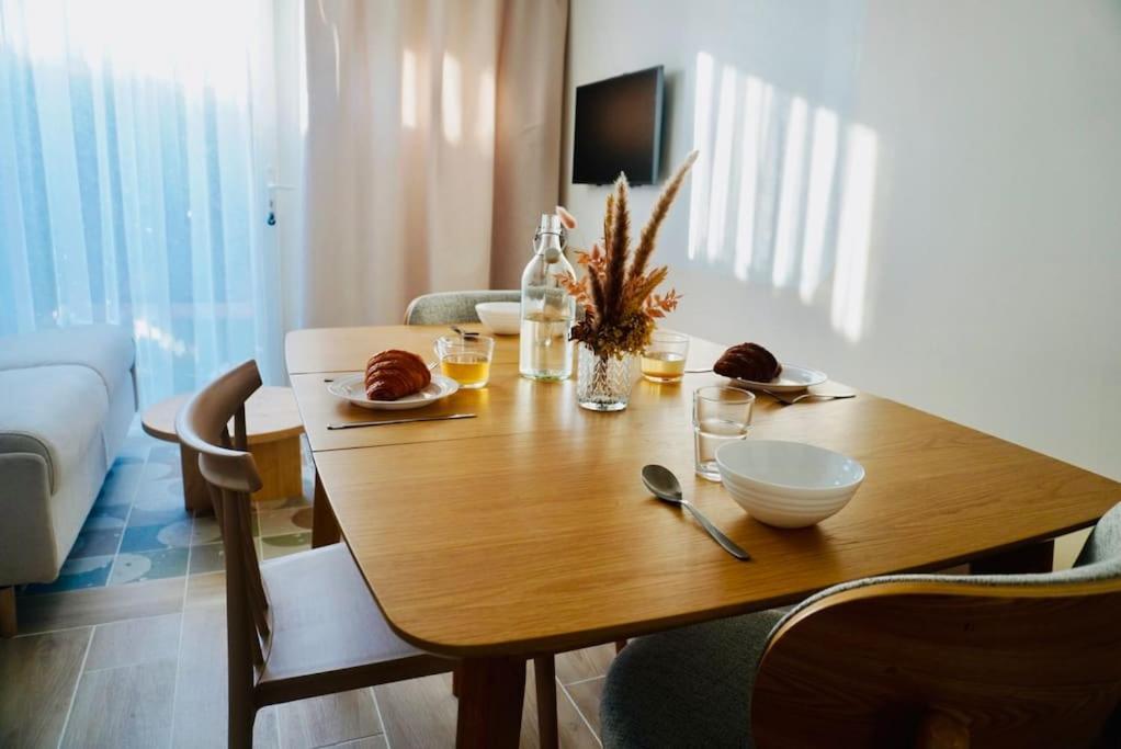 Le Bel Iris - Acces Direct Plage Apartment Chatelaillon-Plage Bagian luar foto