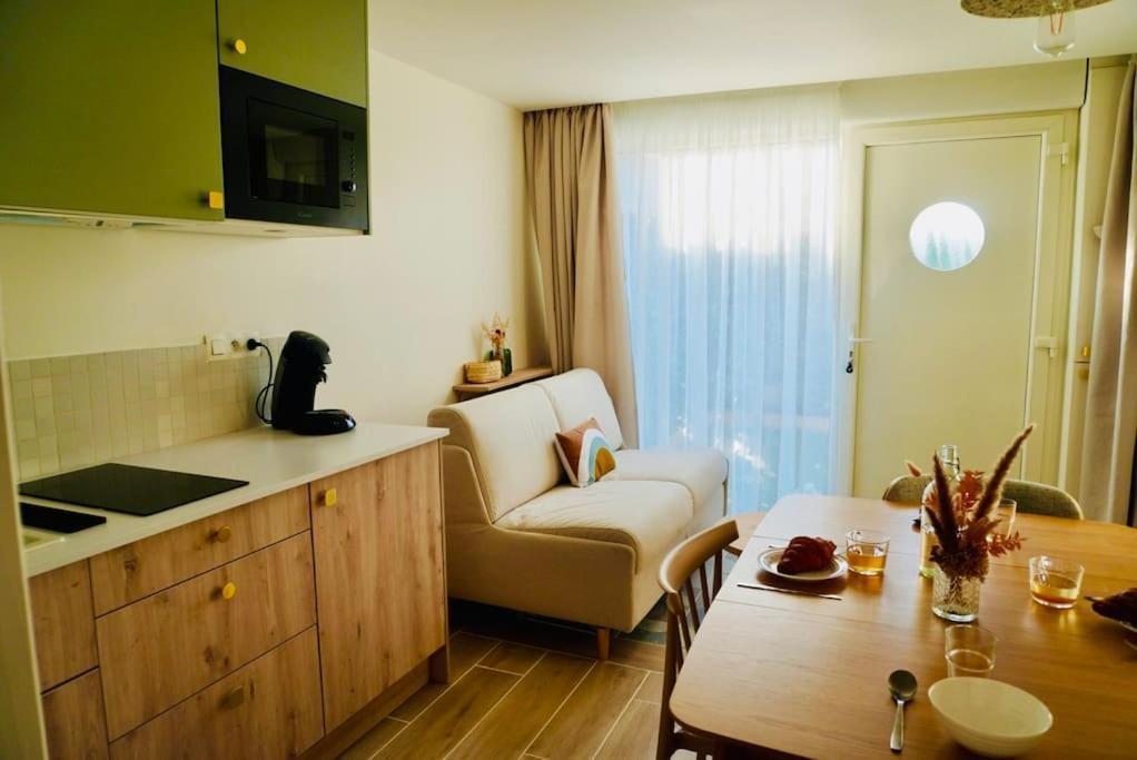 Le Bel Iris - Acces Direct Plage Apartment Chatelaillon-Plage Bagian luar foto